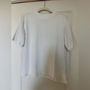 Uniqlo tshirt white